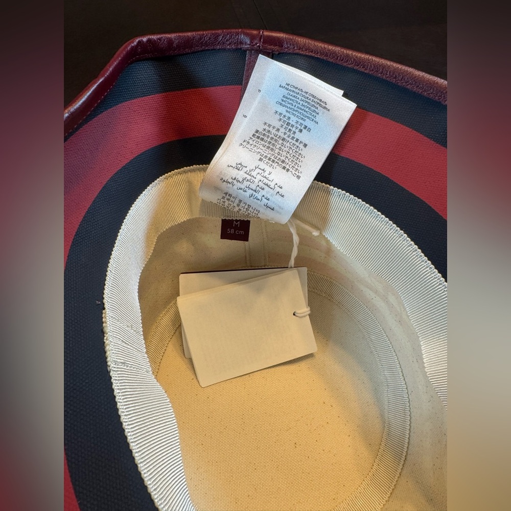 New Authentic Gucci Logo Bucket Hat Red White - Picture 11 of 13